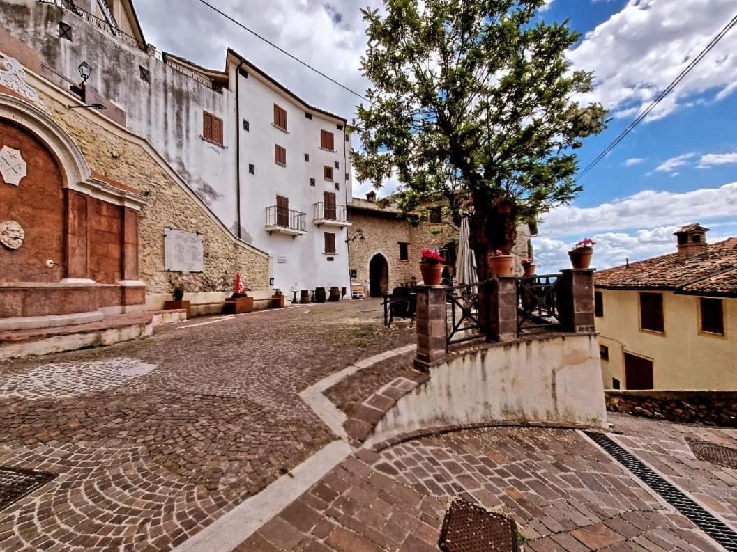 Il Sentiero Lägenhet Poggio Bustone Exteriör bild