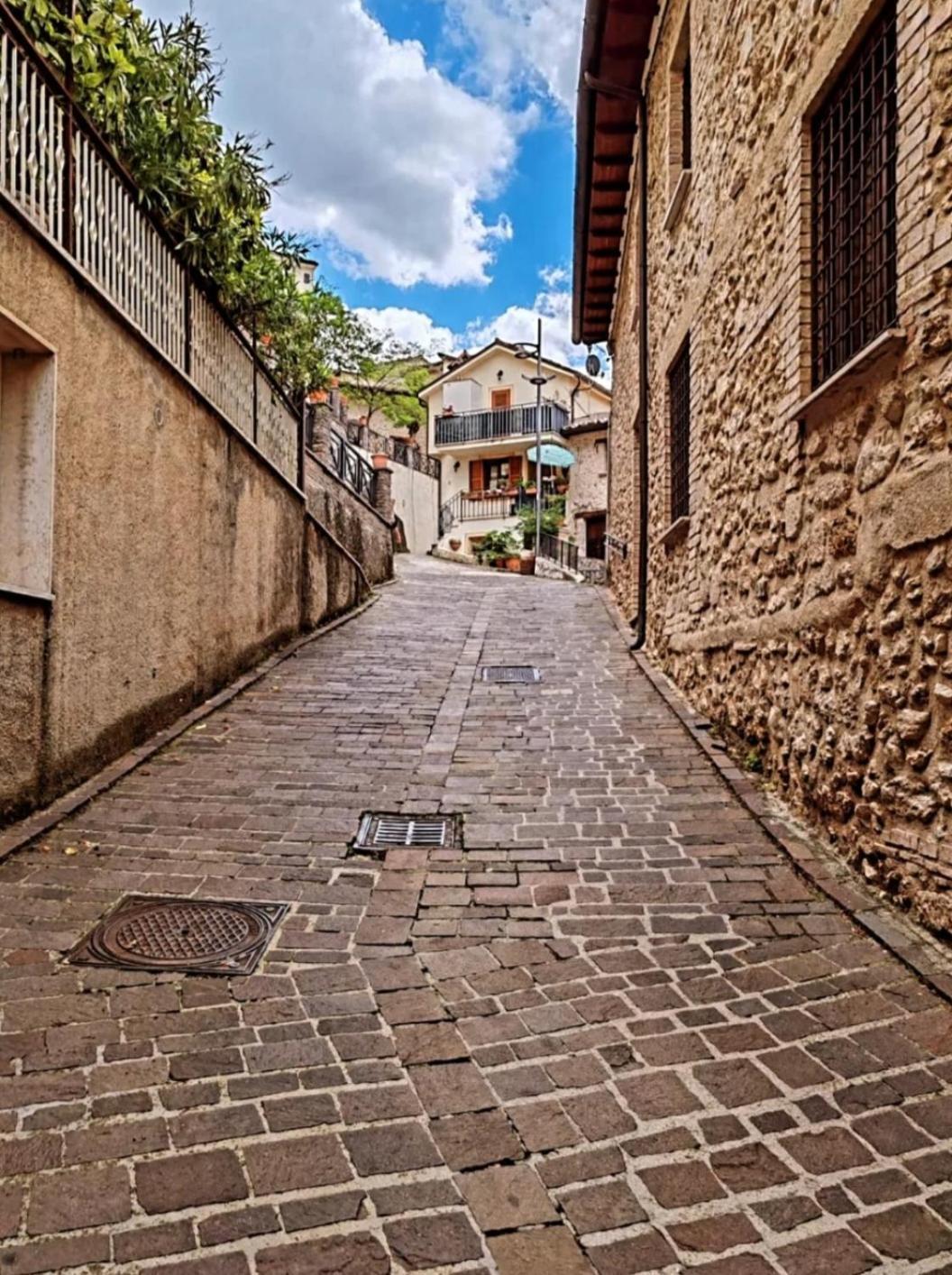 Il Sentiero Lägenhet Poggio Bustone Exteriör bild